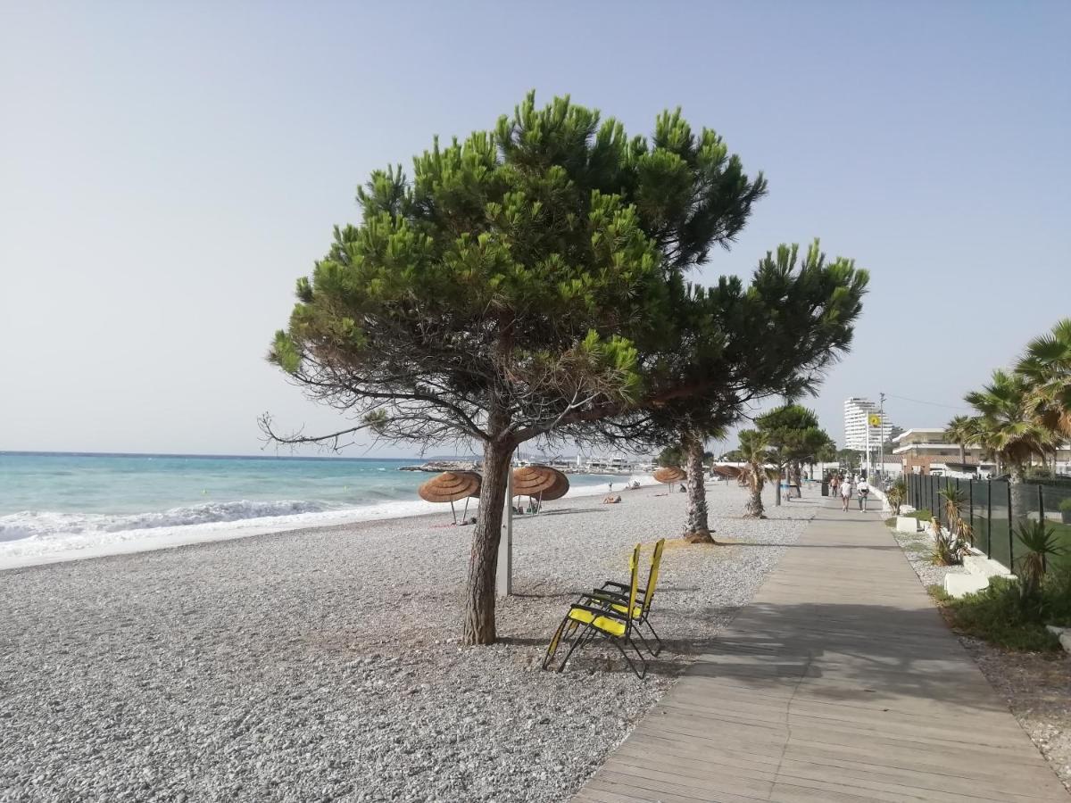 Cote D'Azur Joli Studio 50M Plage, Climatisation , Parking. Villeneuve-Loubet Luaran gambar